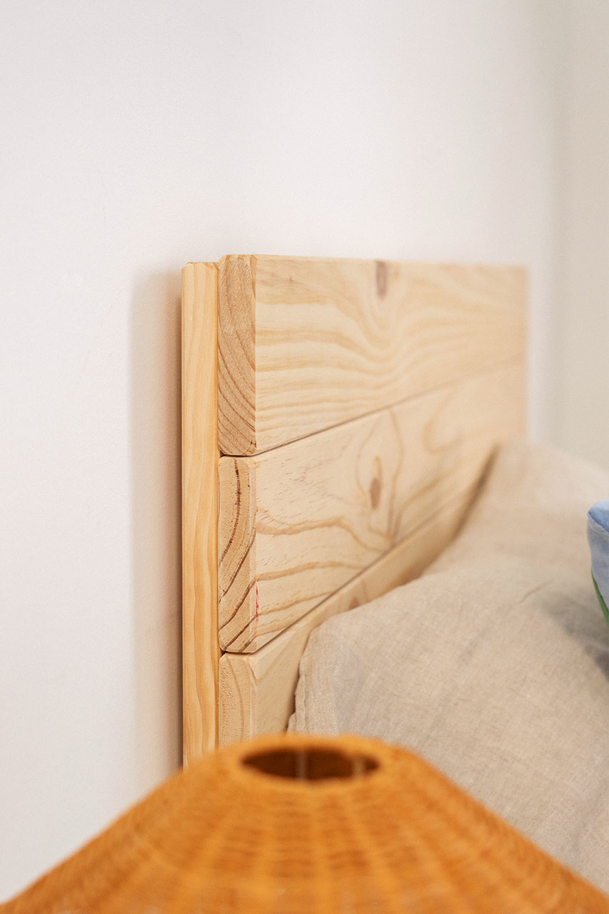 Imagen de ambiente 4 para:Cama individual de madera maciza